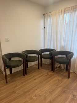 Set of 4 Mid-Century Modern Olive Green Boucle Dining Chairs