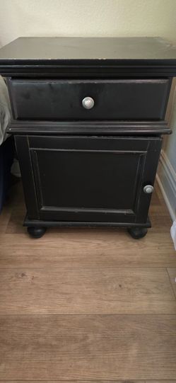 Night end table