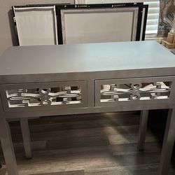Silver mirror drawer