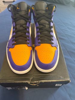 Air Jordan 1 Mid Size 12