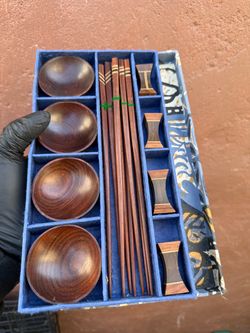 wooden dining/chopstick set