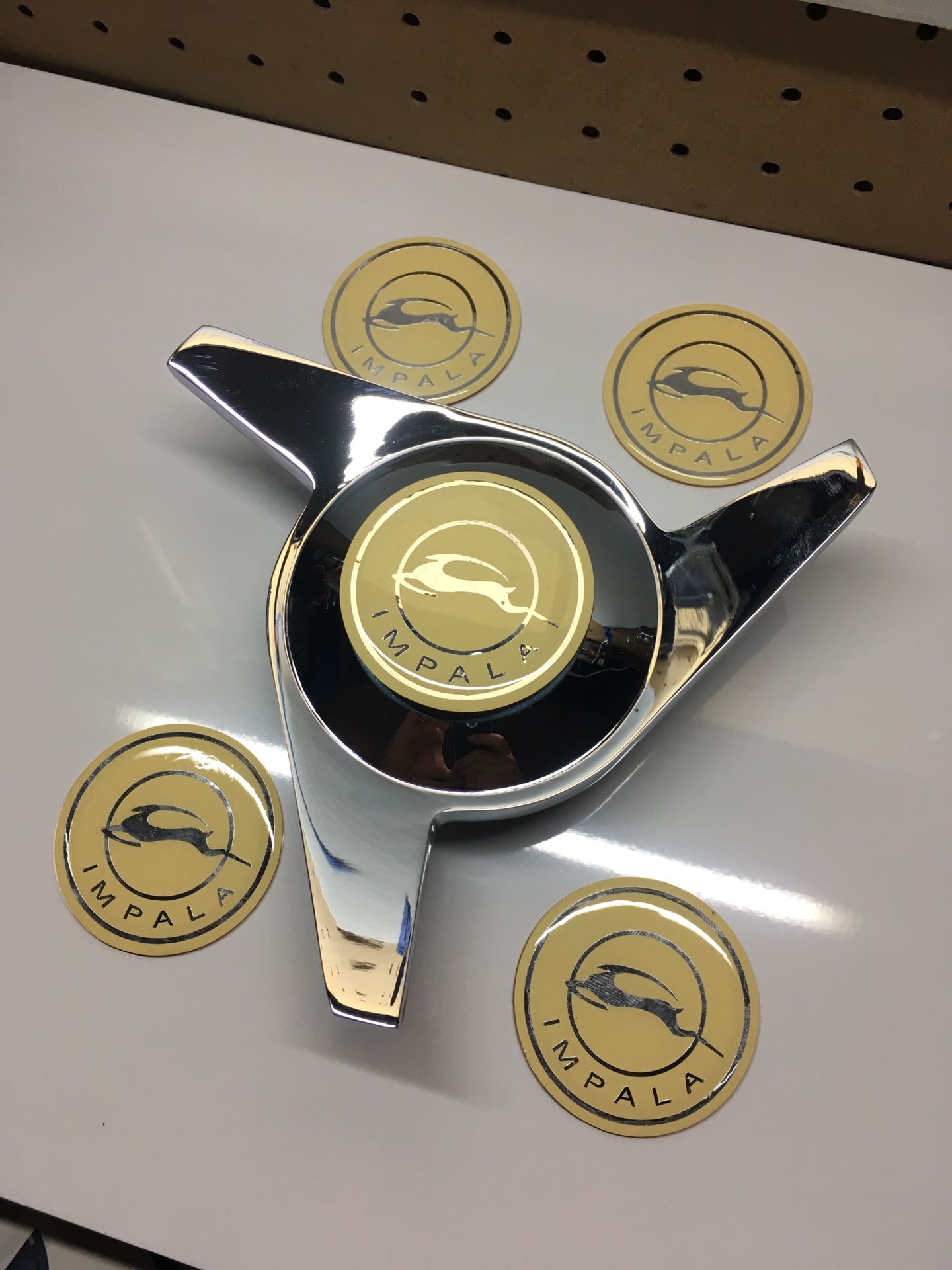 Lowrider 21/4” Impala Wire Wheel CHIPS “Set Of 5” cream/chrome Dayton