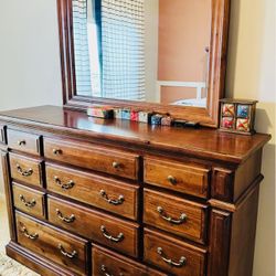 Dresser with mirror