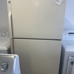 Ge Top And Bottom Fridge 