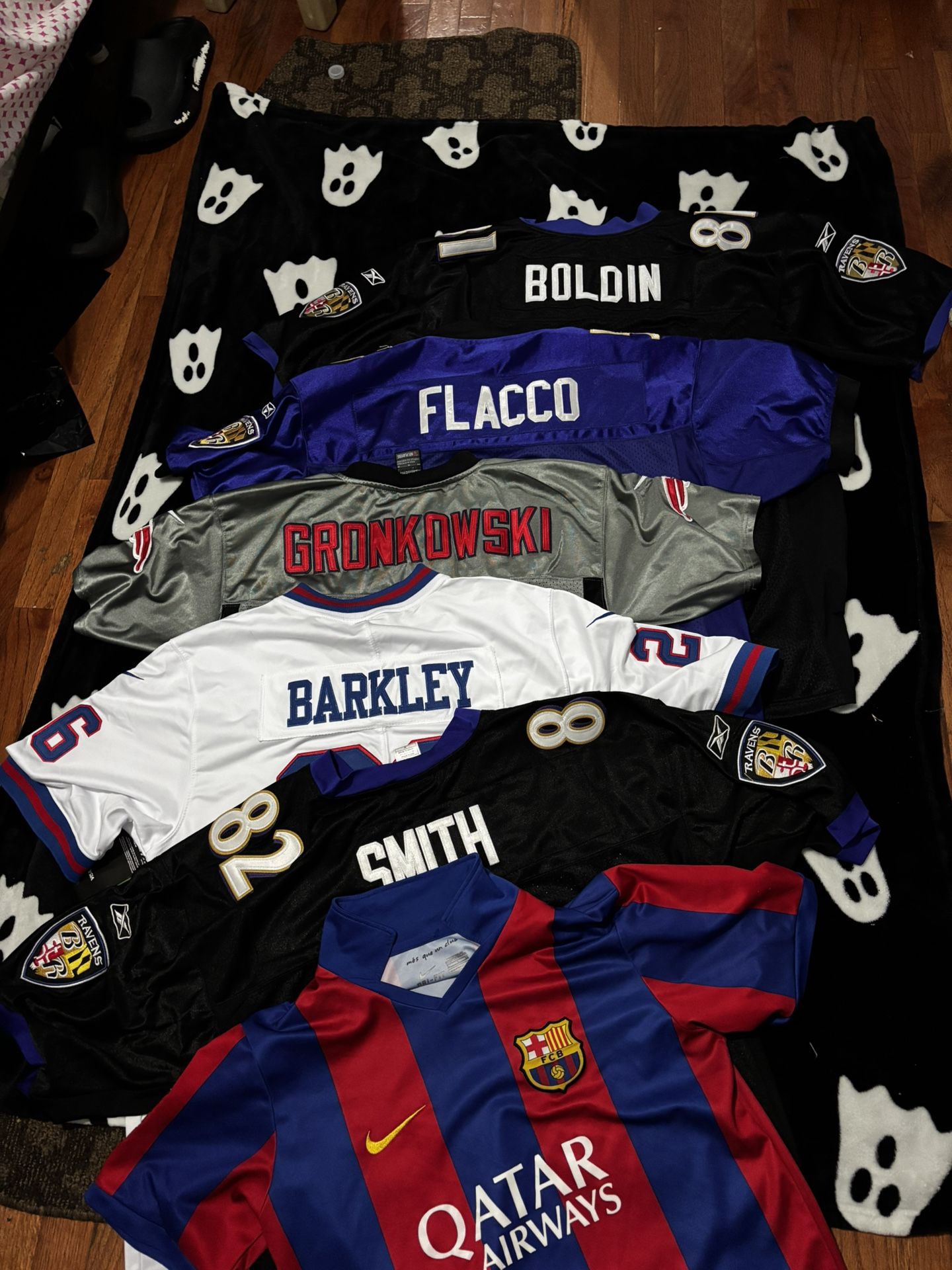 NFL JERSEYS **NOT FREE**