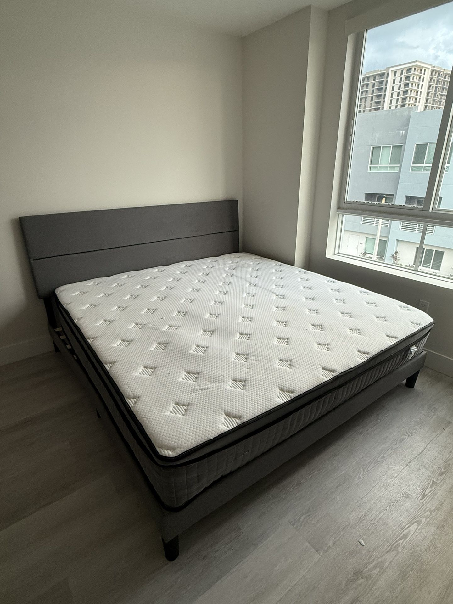 mattress, Bad And Modern Black Glass Desk with Drawers