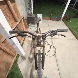 SPELIALIZED MTB BIKE