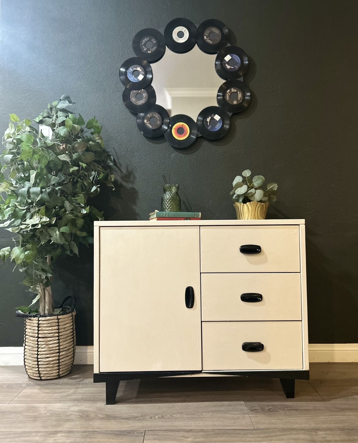 Retro Cabinet