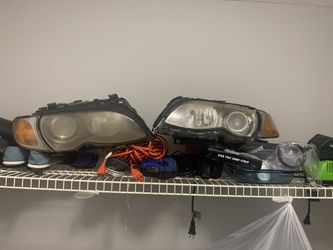 2003 Bmw 330i xenon headlight Driver&Passenger Side