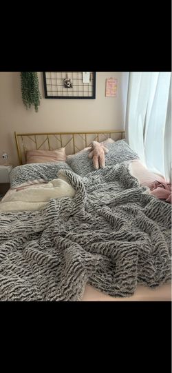 Queen Size headboard and metal frame