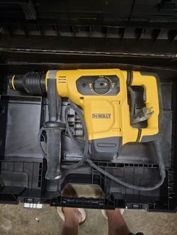 dewalt 1-9/16 sds max rotary hammer