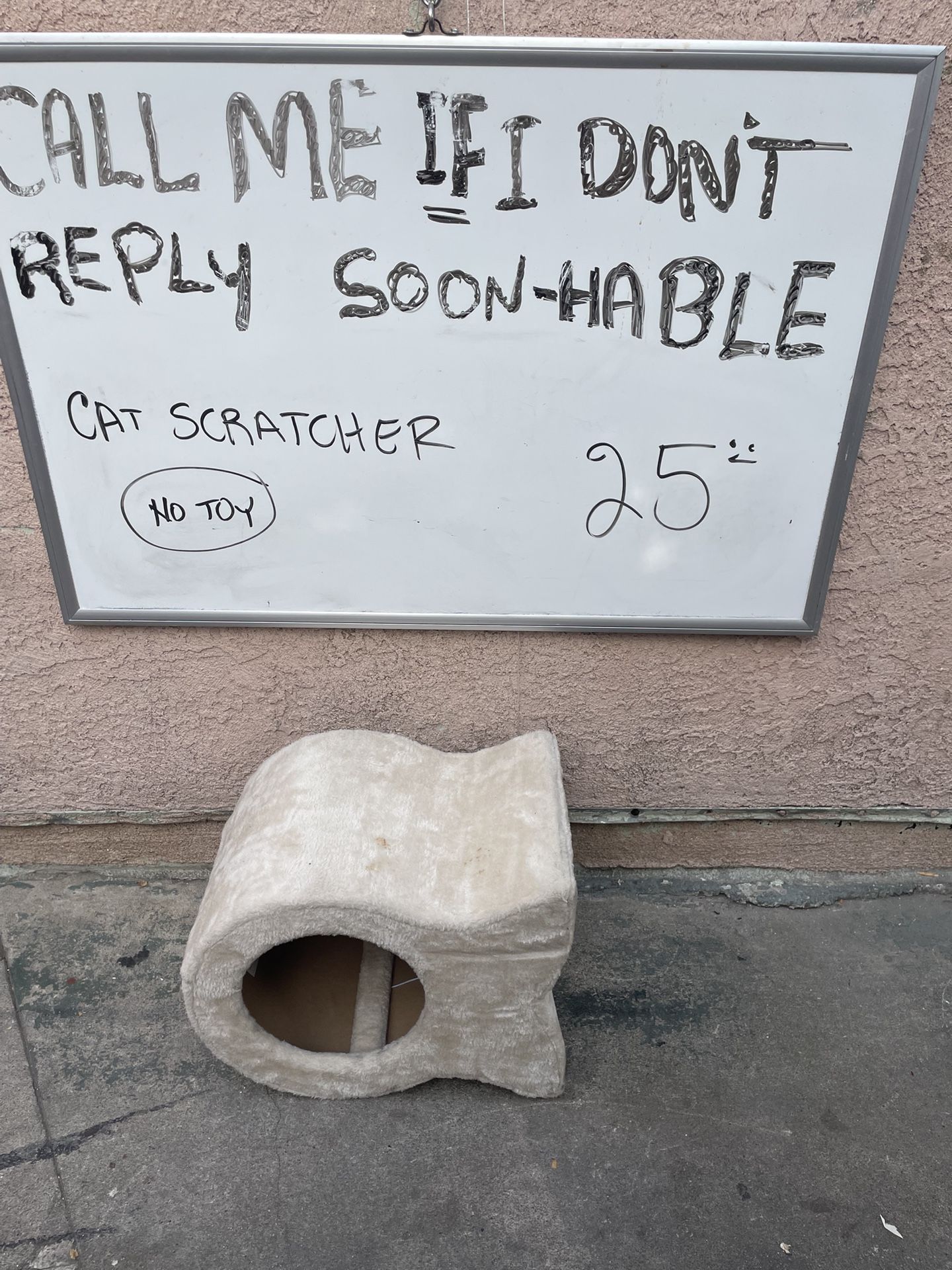 Cat Scratcher