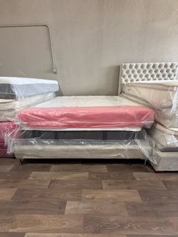 Tempur-pedic kind size bed