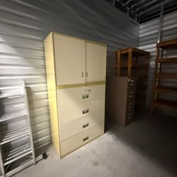 Work Cabinet Very Large And Heavy Industrial 