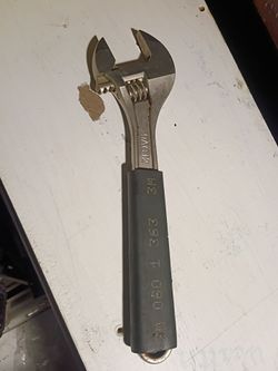 Wright 12 inch adjustable wrench