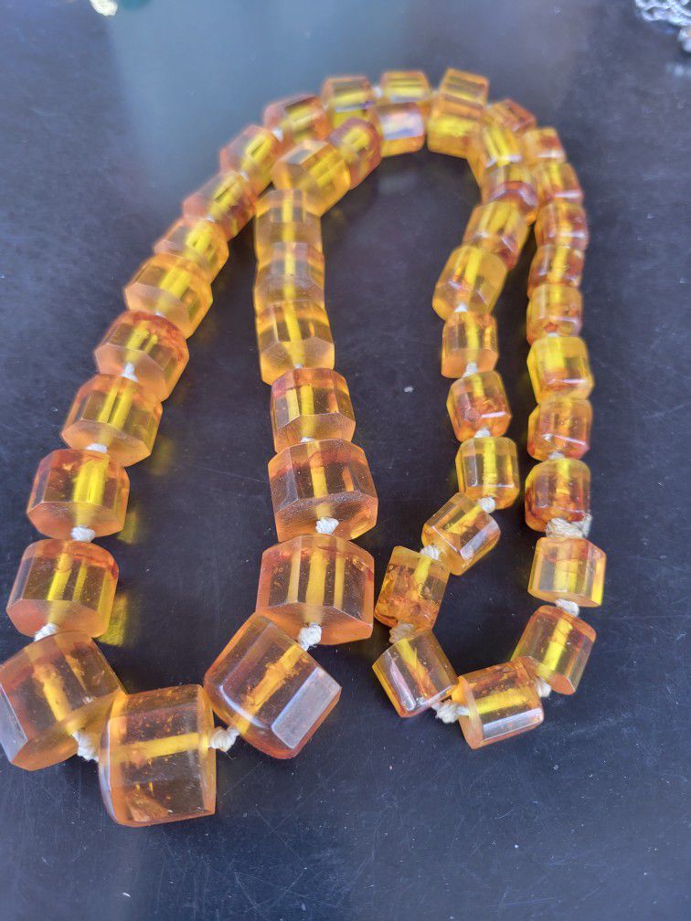 amber necklace from Russia 