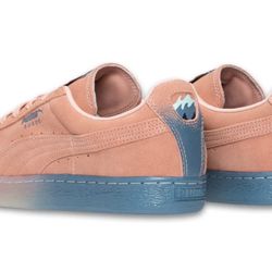 Pink Dolphin Pumas