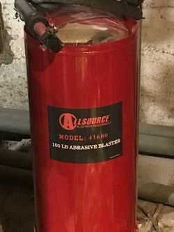 100 lb Sandblaster