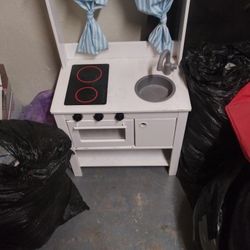 Play Kitchen