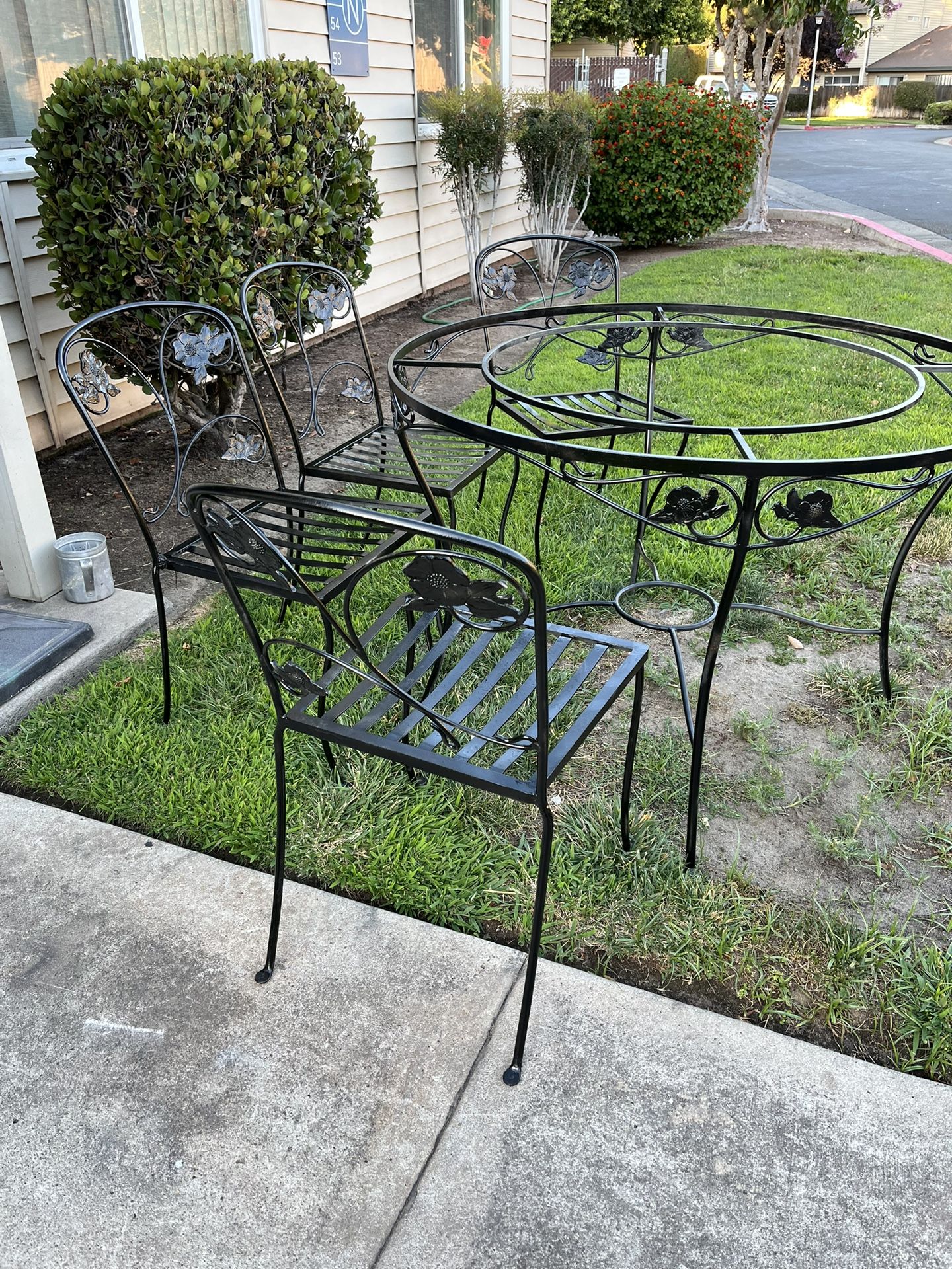 Patio Set Metal Heavy Table Glass 4 Chairs