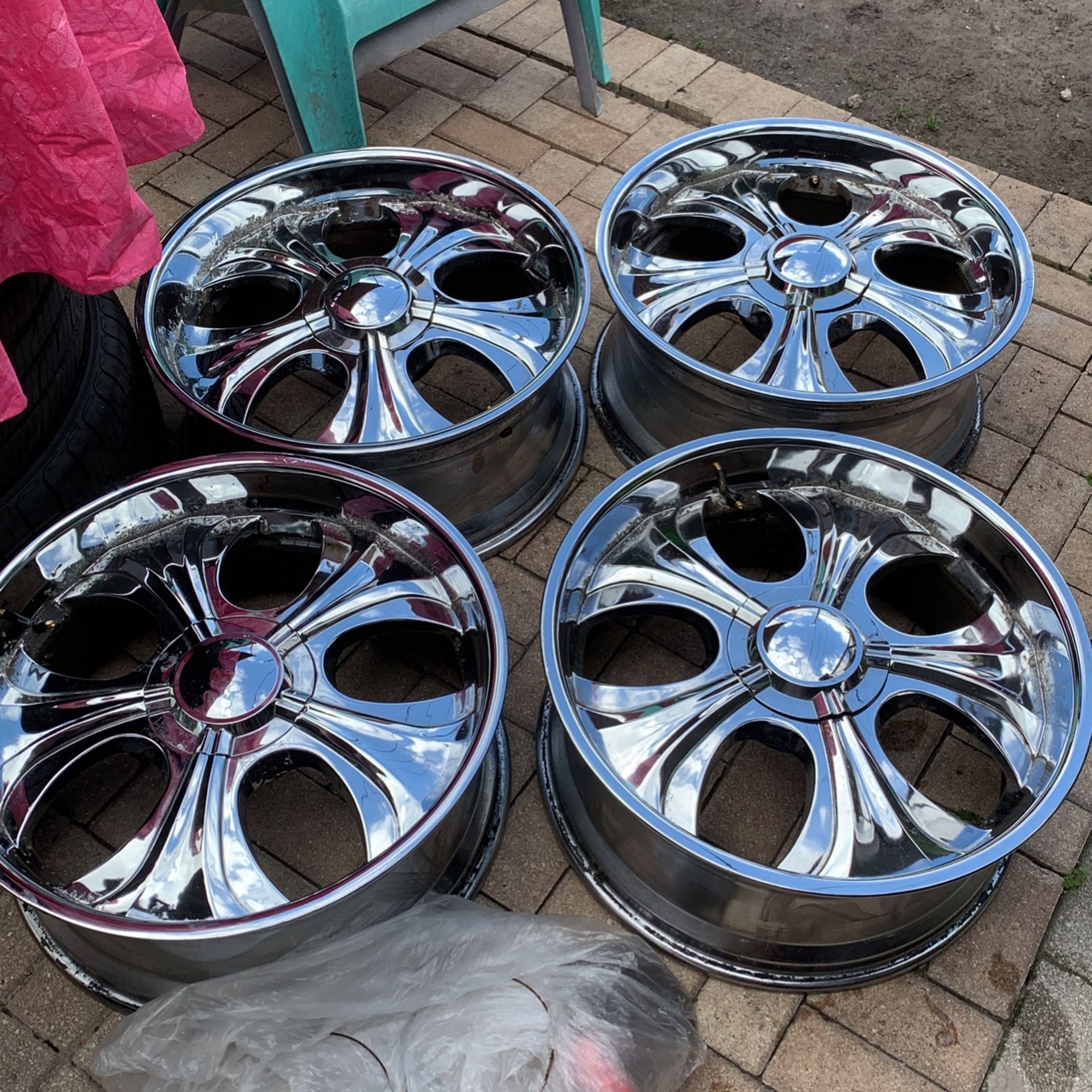 22 Inch Chevy 6 Lug Chrome Rims