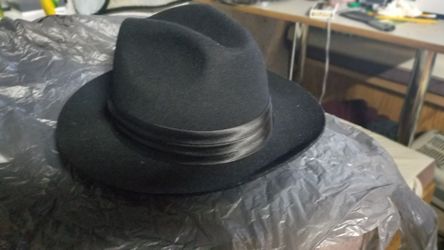 Fedora hat
