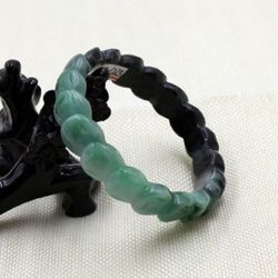 62 hand carved Chinese coin green jadeite gemstone bangle size 7