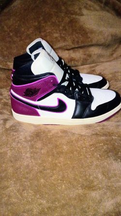 PURPLE JORDANS