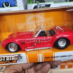 JADA  STYLE  1/24 SCALE DIECAST METAL 