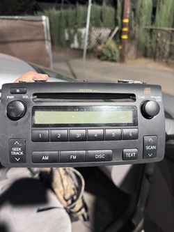 2007 Toyota Corolla oem stereo