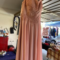 Vestido De Fiesta Color Rosita Talla Mediano Esta nuevo 