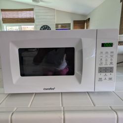 Microwave Oven 