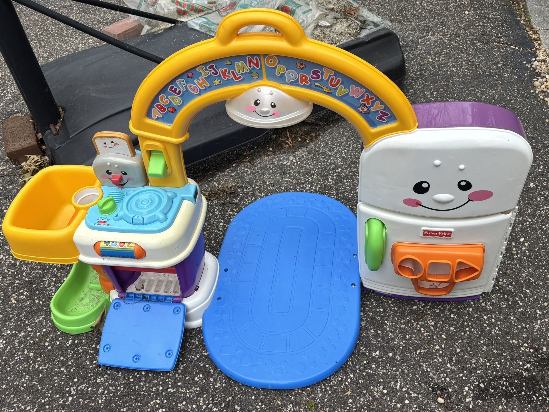 Fisher Price Laugh & Learn Kitchen