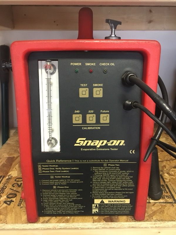 Snap-on smoke machine