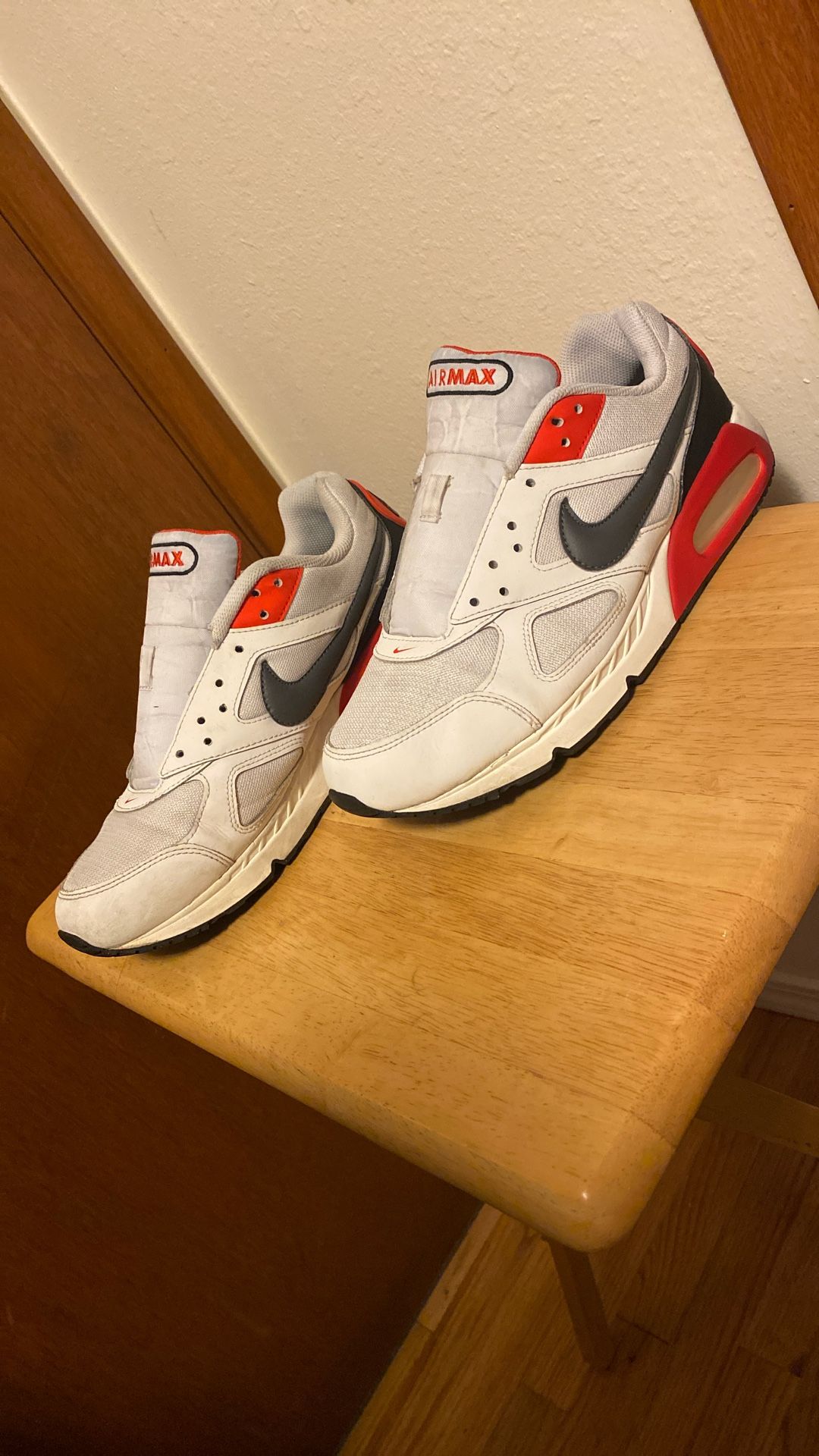 Nike Air Max IVO 'White Habanero Red'