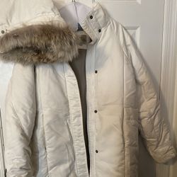 Cabela's Goose Down Hooded Jacket Coyote Fur Trim Hooded Parka Women’s Coat Small