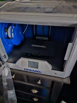Dremel Idea Builder 3D Printer with 10 boxes of filament