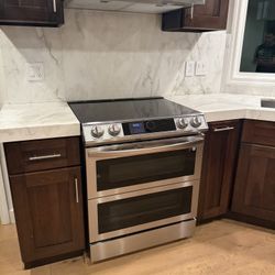 Samsung Slide-In Electric Range (Stainless Steel)