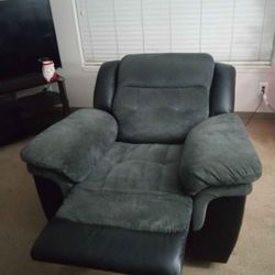 Reclining Chair 