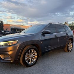 2020 jeep cherokee 