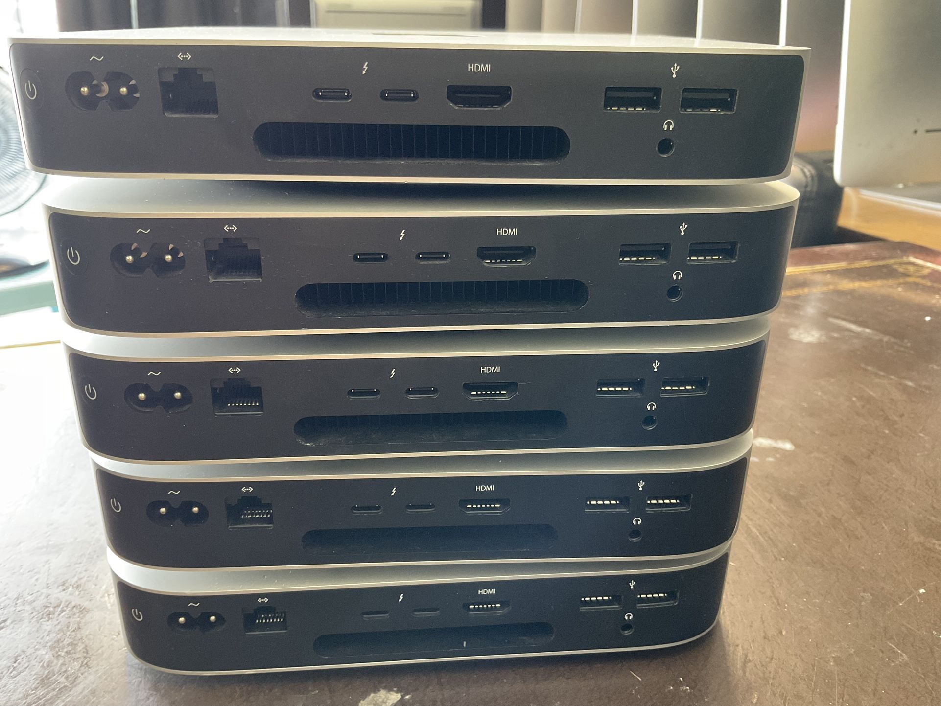 Mac mini - Apple chip M1- MacOS Tahoe