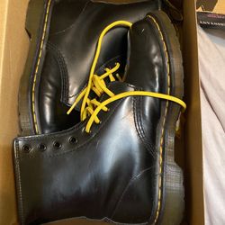 Dr Martens wmns 8