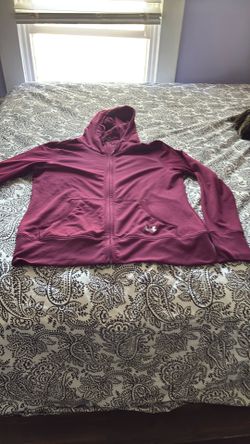 Sporty purpleish red sweater