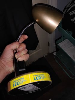 l.e.d desk lamp