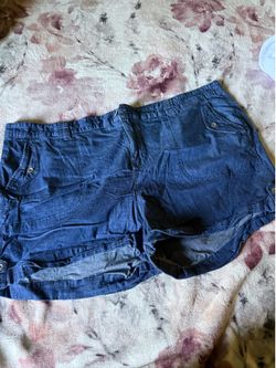 Torrid shorts size 24