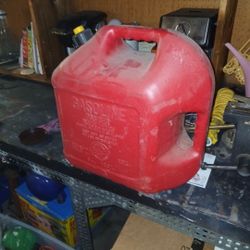 5 GALLON CERTIFIED GASOLINE JUG