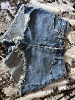 Levi’s Shorts 