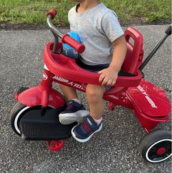 Radio Flyer Triciclo 4 in 1