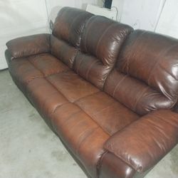 CINDY CRAWFORD MODEL BROWN LEATHER COUCH