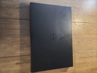 the laptop is a Dell Latitude 3560 with an Intel Core i5 processor